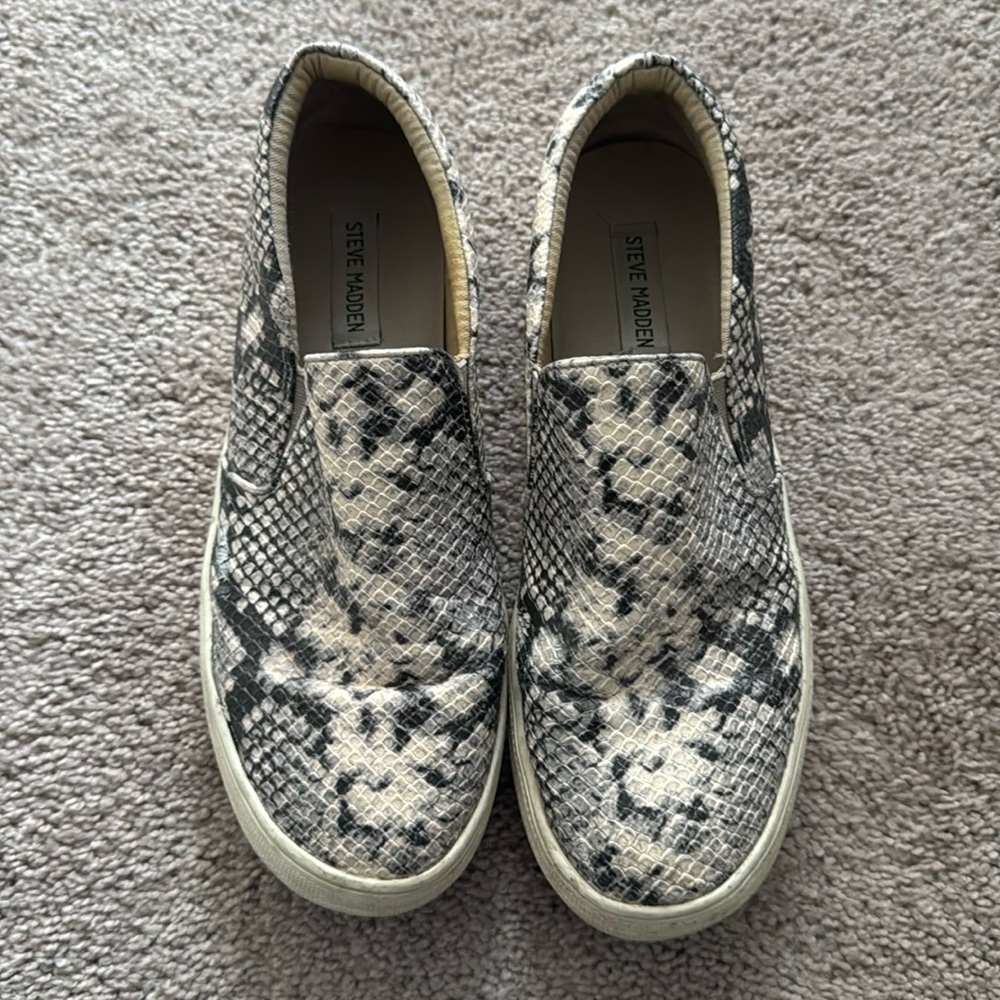 Steve Madden snakeskin sneakers size 9